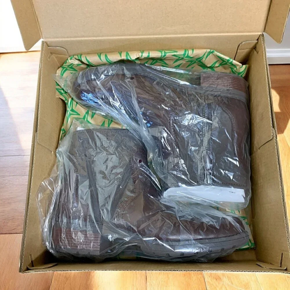 Eastland Women's Meander Ankle Boot Brown Leather Side Zip Western Size 9 NIB